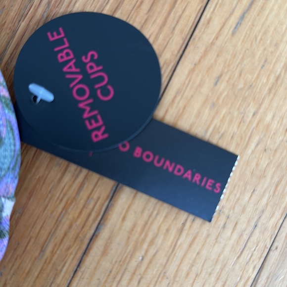 No Boundaries Two-Piece Swimsuit With Tropical Motif - Picture 4 of 9